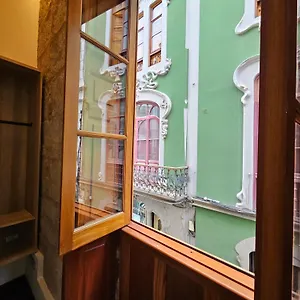 https://triana-rooms-eh.in-canary-islands.com